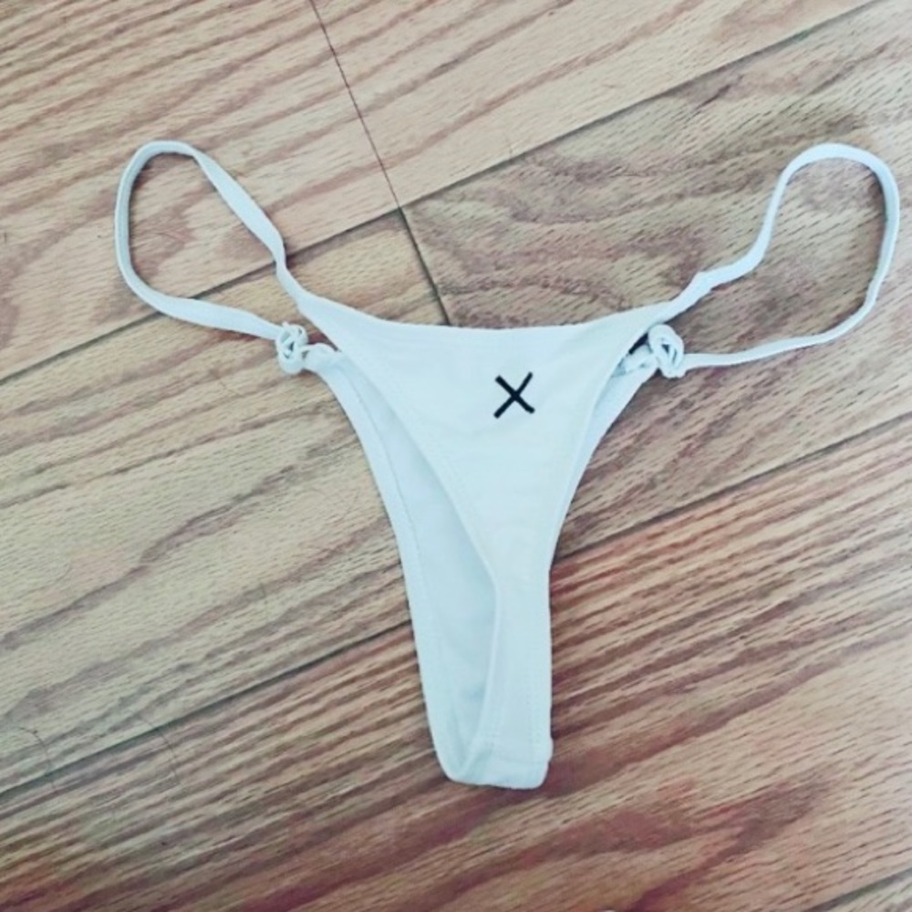 Boutine LA bikini bottom 🚨 SEE PICS B4 BUYING! 🚨
